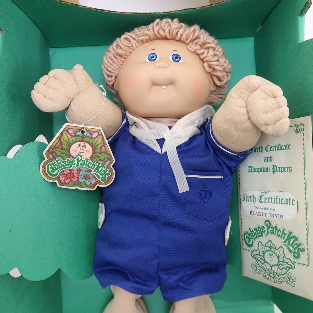 Vintage Cabbage Patch Doll in Box Blakey Boy Blonde Hair 1 Tooth in box